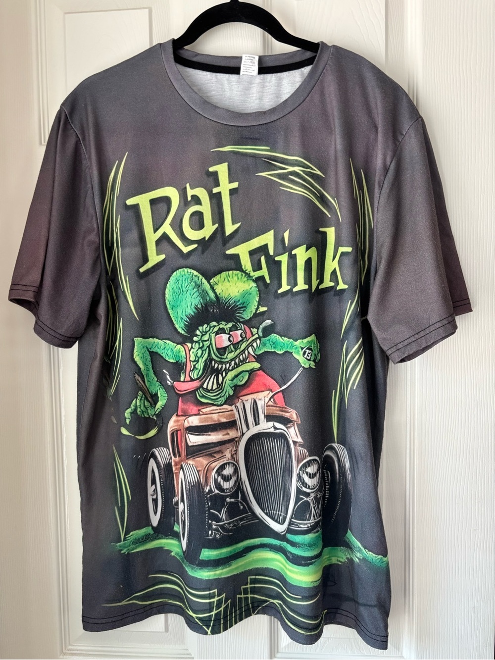 Rat Fink Graphic TShirt - Ed Roth
Gray/Green Hot Rod Graphic Tee. Size Large